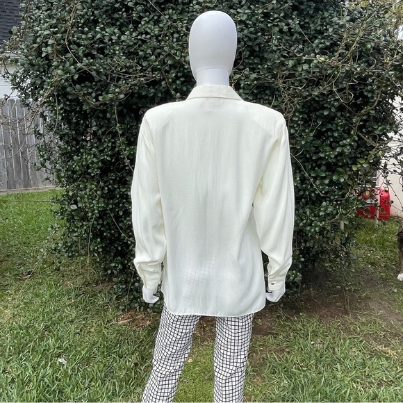 NWT Old Stock JM By Shelli Segal Winter White Crest LS Button Down Shirt - Picture 7 of 10